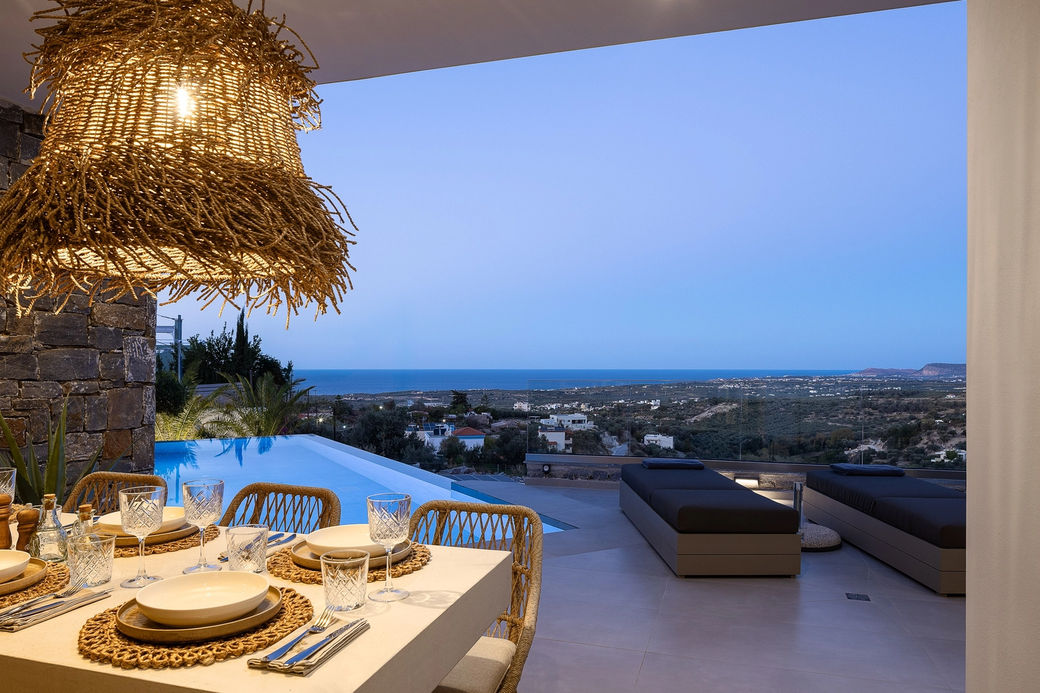 Andriotis – Luxuriöse Ferienvilla – Terrasse